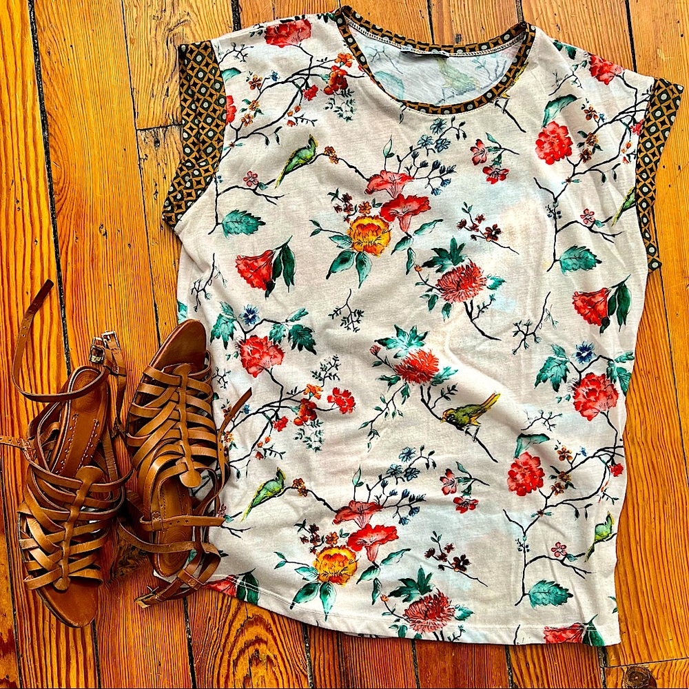 Gorgeous ZARA COLLECTION Top - Size Small